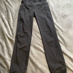 Black Lululemon leggings